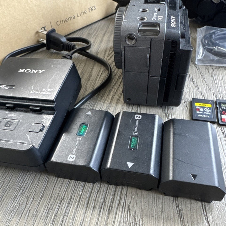 Sony Alpha ILME-FX3 Full Frame Cinema Line Camera