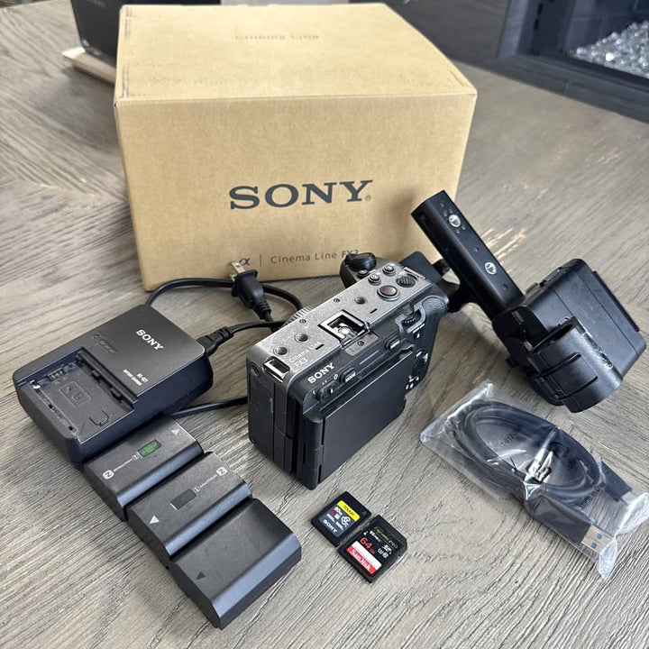 Sony Alpha ILME-FX3 Full Frame Cinema Line Camera