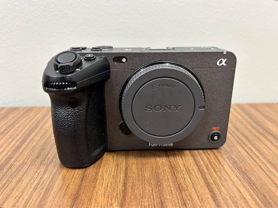 Sony Alpha ILME-FX3 Full Frame Cinema Line Camera