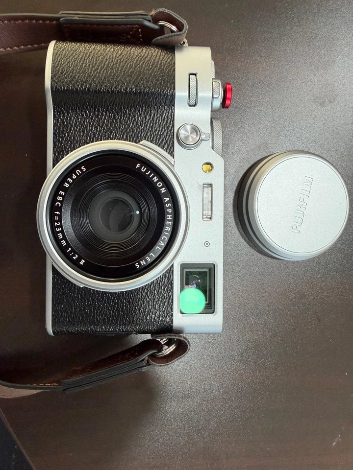 Fujifilm X100VI Digital Camera (Silver) – Excellent Condition