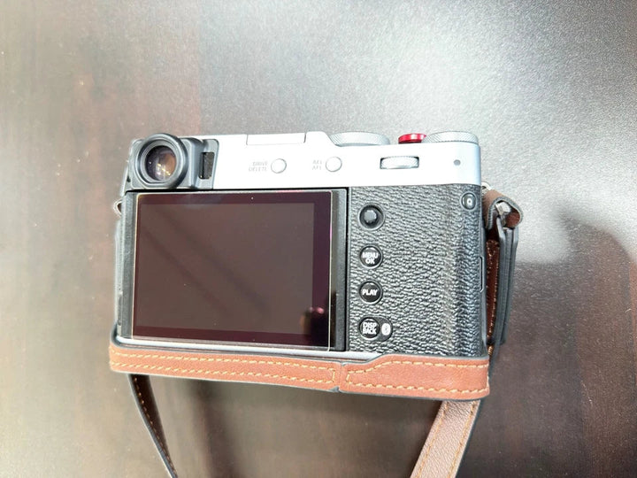 Fujifilm X100VI Digital Camera (Silver) – Excellent Condition