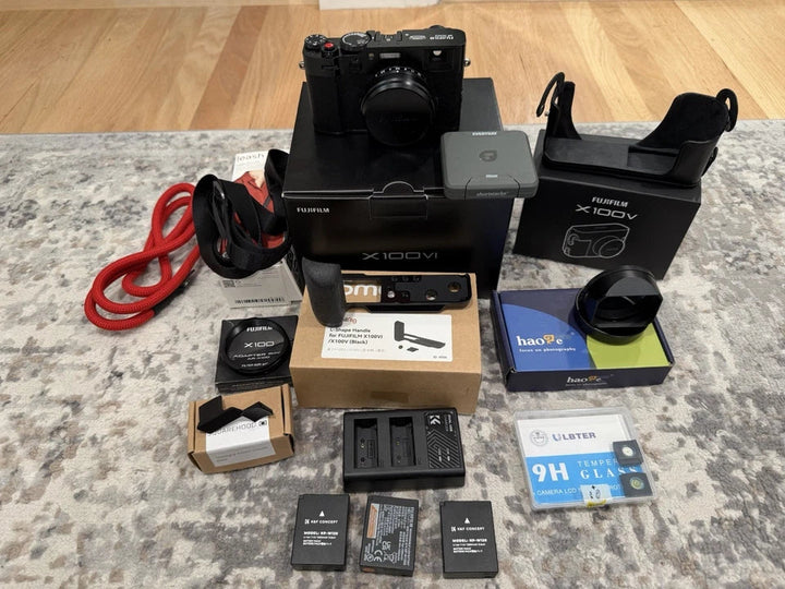 Fujifilm X100VI Digital Camera (Black) – Mint Condition + Accessories & Original Box