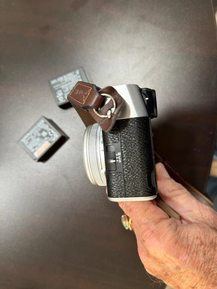 Fujifilm X100VI Digital Camera (Silver) – Excellent Condition