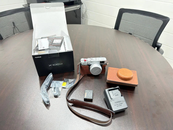 Fujifilm X100VI Digital Camera (Silver) – Excellent Condition